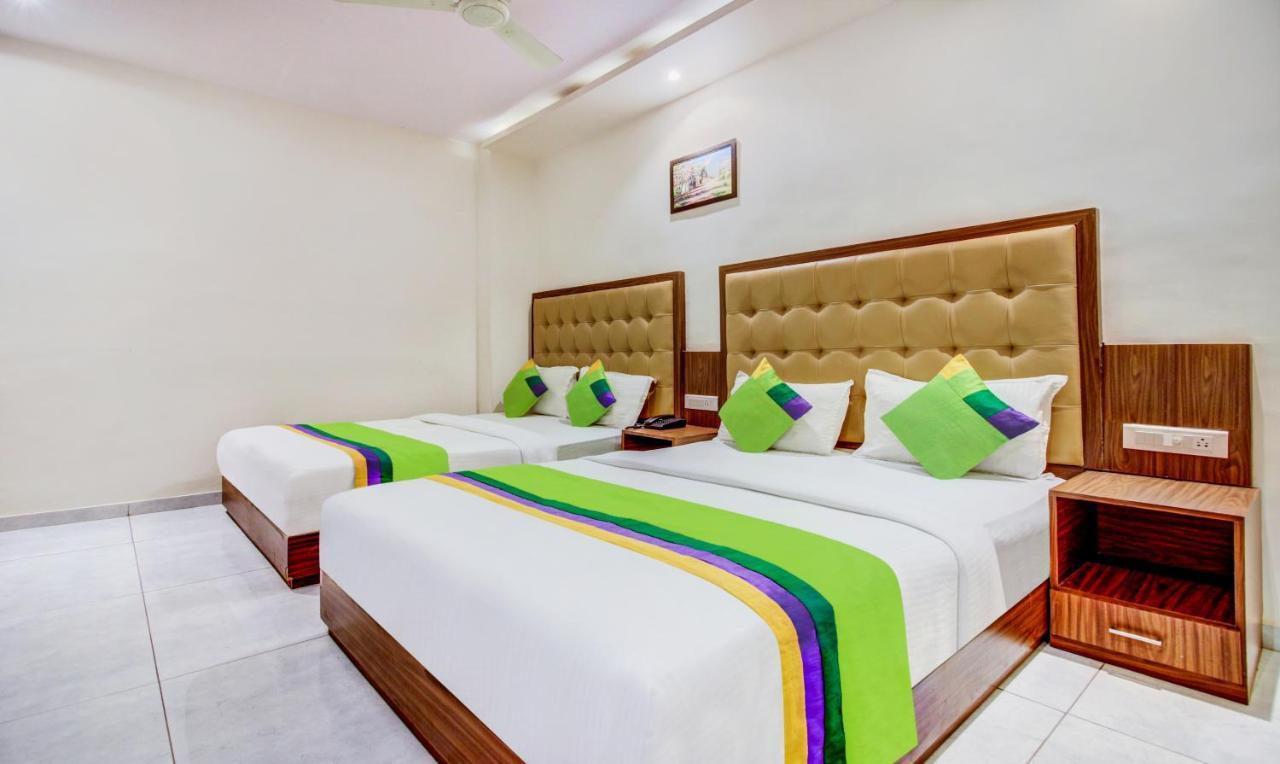 Treebo Trend Bkc Grand Mumbai Exterior photo