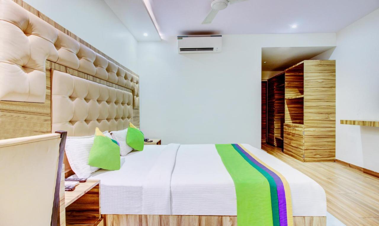 Treebo Trend Bkc Grand Mumbai Exterior photo