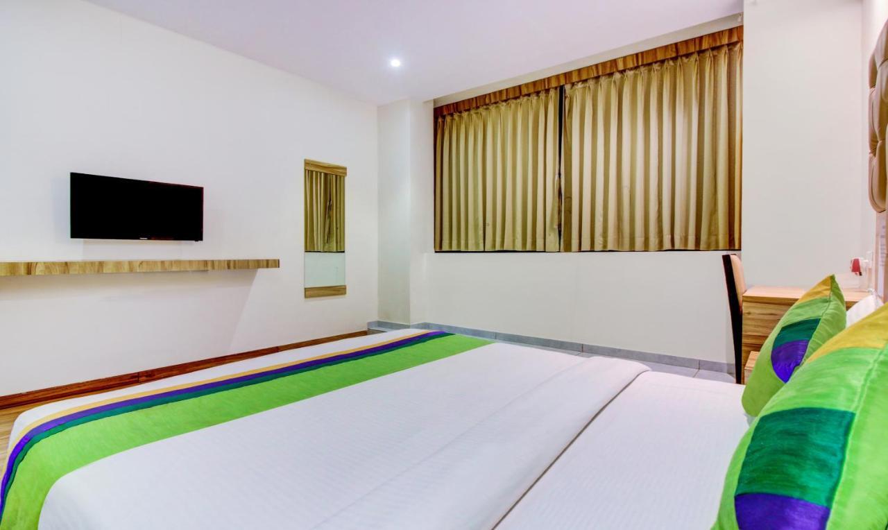 Treebo Trend Bkc Grand Mumbai Exterior photo