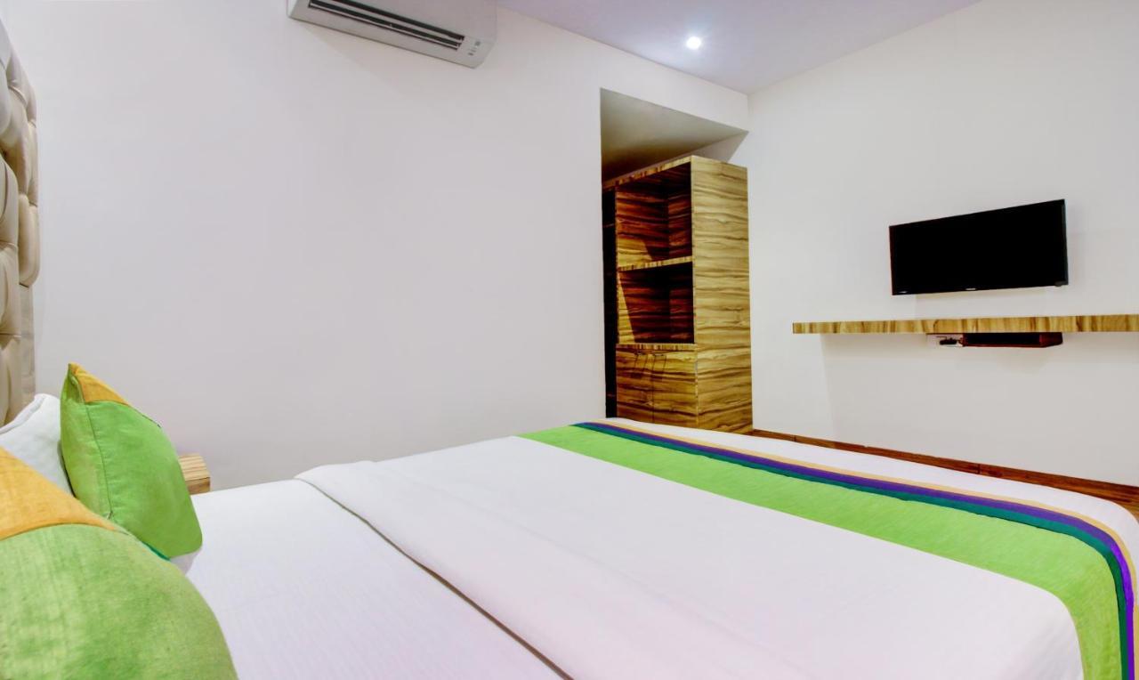 Treebo Trend Bkc Grand Mumbai Exterior photo